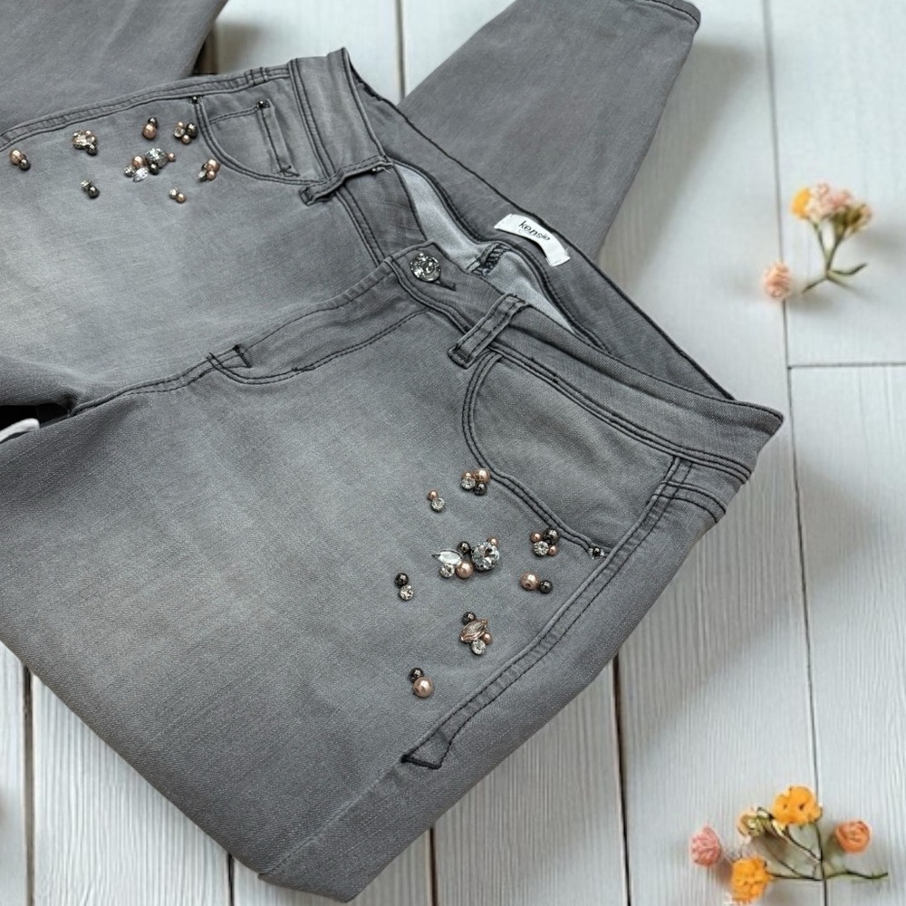 KENSIE (28) Skinny Ankle Jeans Rhinestone Accents Grey Fading Stretch Mid-Weight